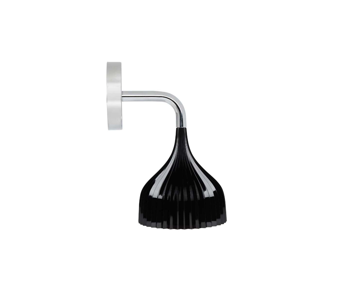 E-vägglampa-Q8-Black-Kartell