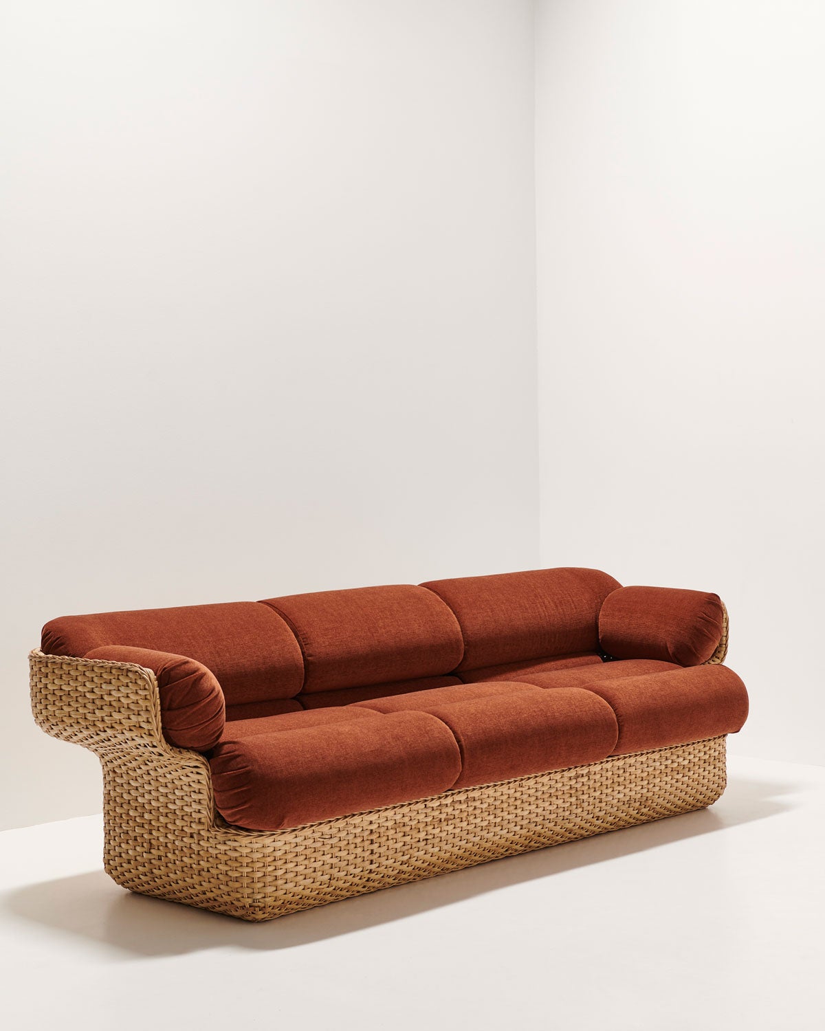 Basket Soffa 3-sits i studiomiljö