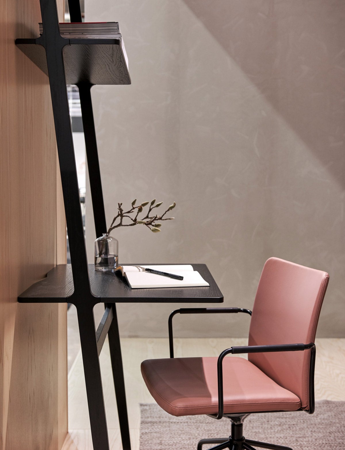 Libri Skrivbord Svart med rosa kontorsstol
