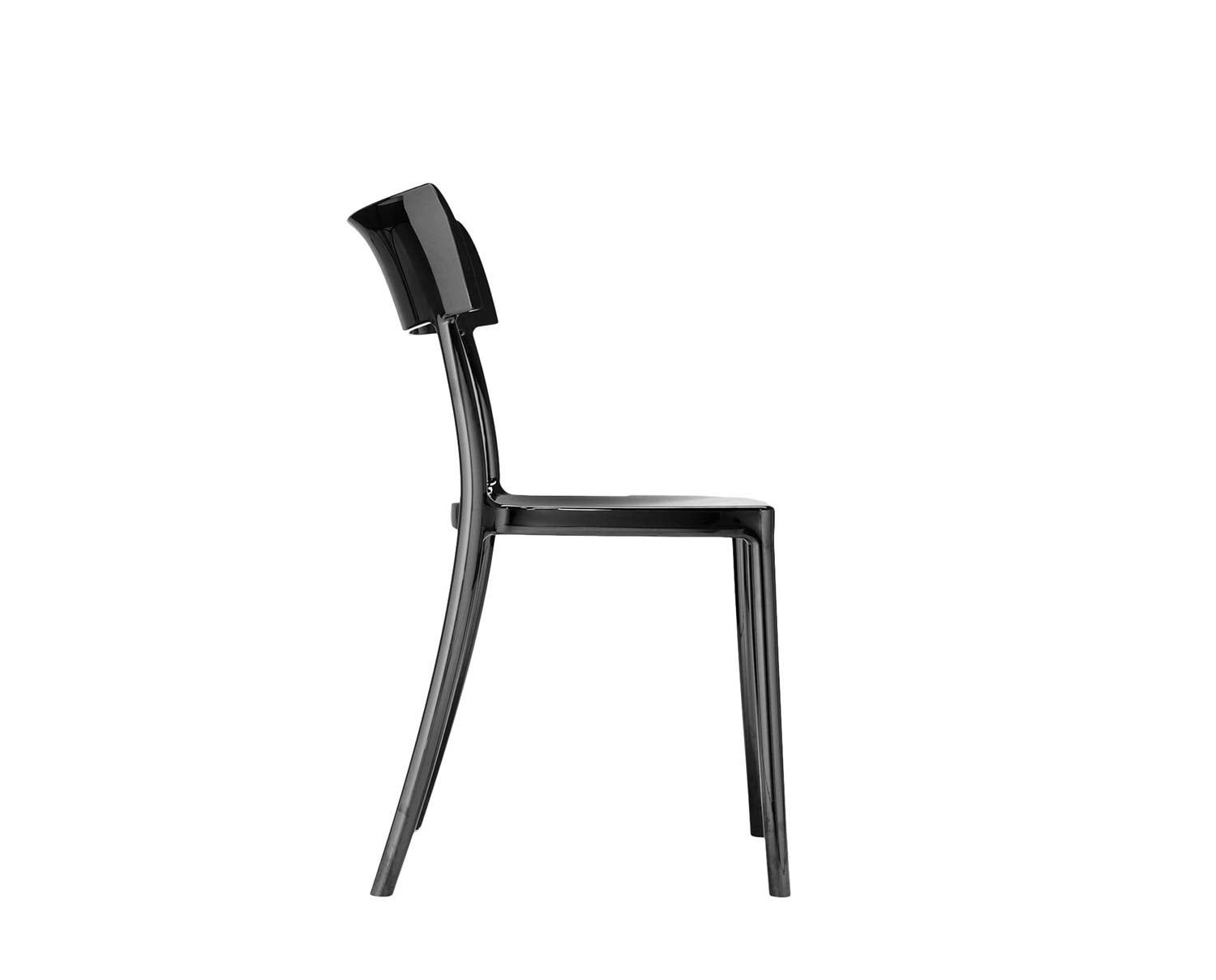 Catwalk stol Svart 09 från Kartell. 