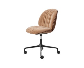 Gubi-Beetle-Soft-Meeting-Chair-VEN-HA4C-1