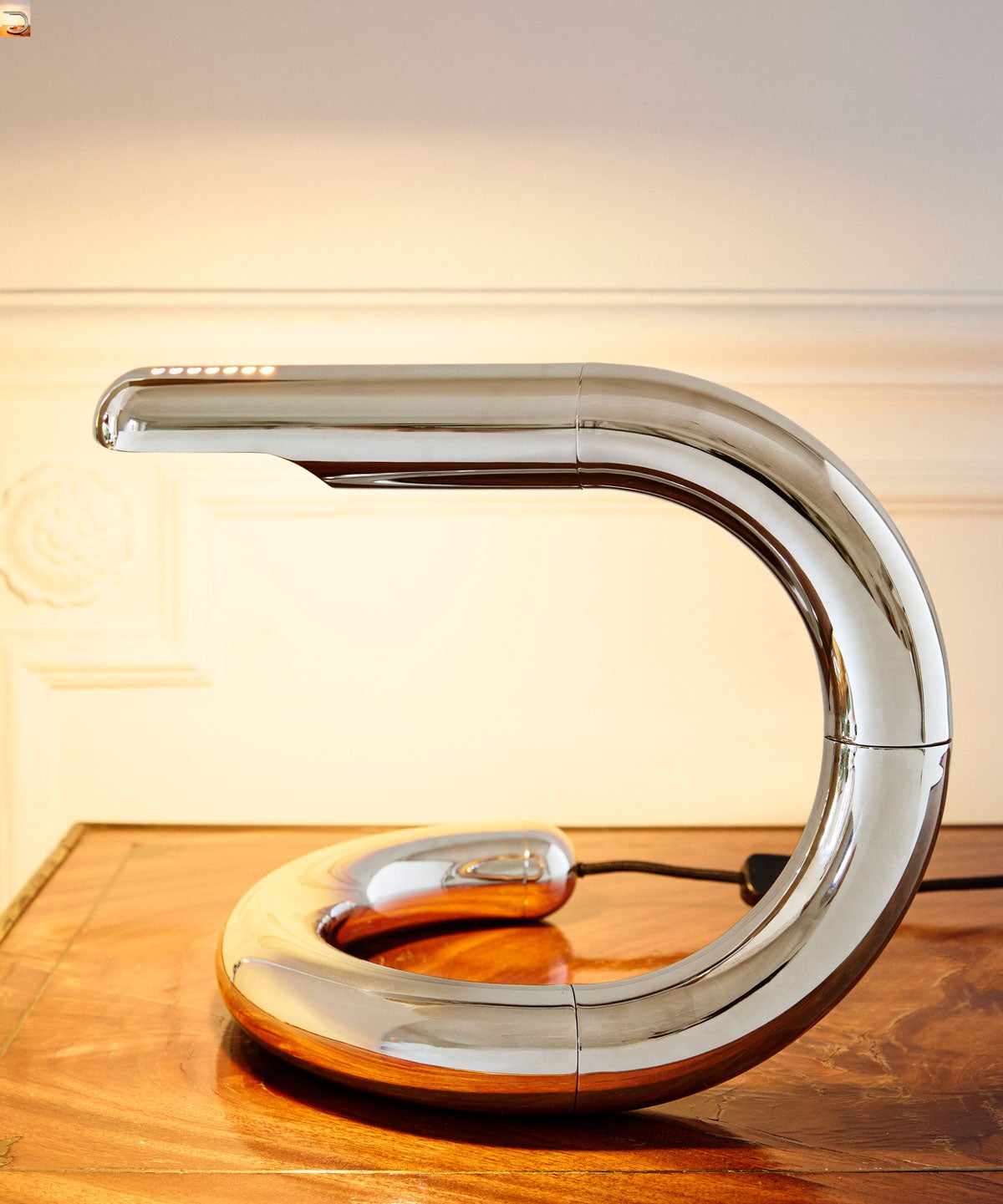 Aspide bordslampa tänd